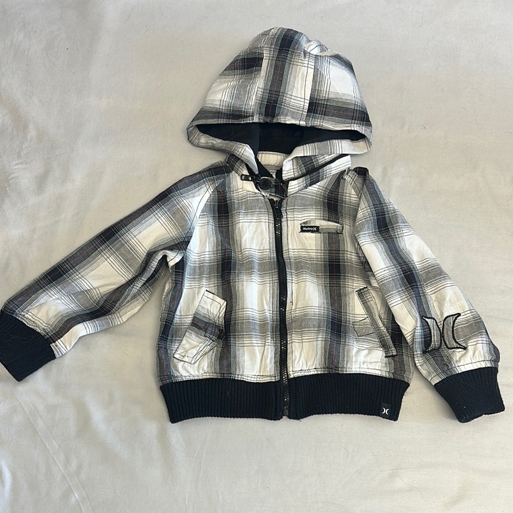 ⭐️ Hurley Black and White Plaid Hoodie Sweatshirt